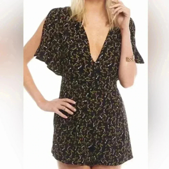 Free People Meet Virginia Black Floral Print Romper. EUC. Sz 2 - Picture 1 of 7